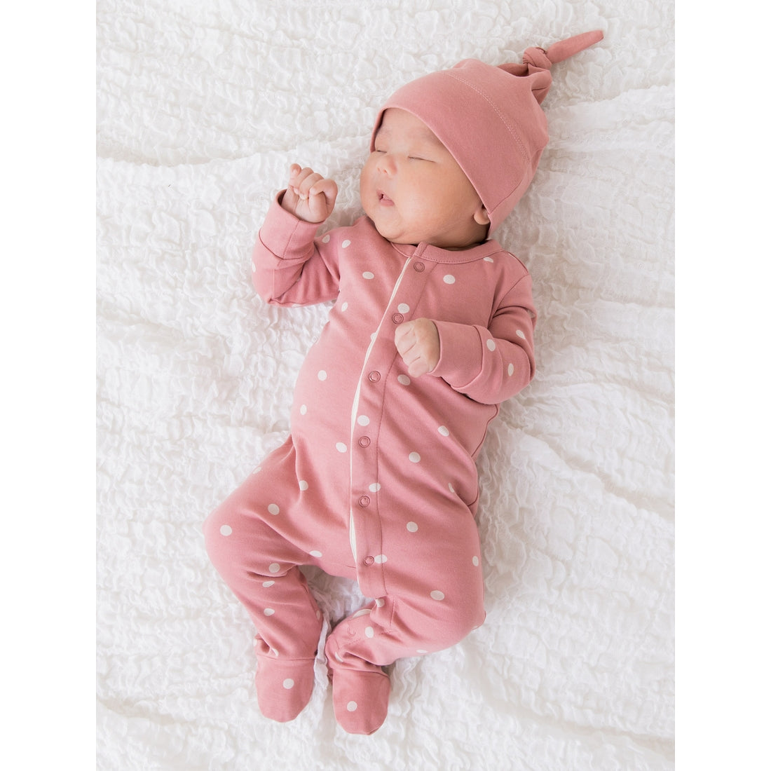 Classic Knotted Hat (Newborn-L)