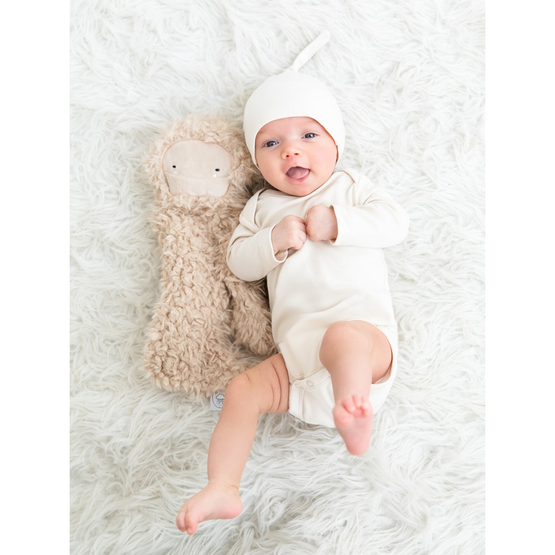 Classic Knotted Hat (Newborn-L)